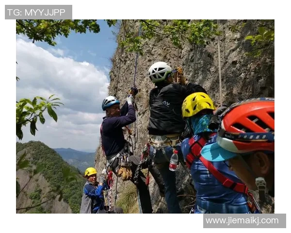 南京攀岩队逆袭之旅揭秘勇者精神与团队协作的力量
