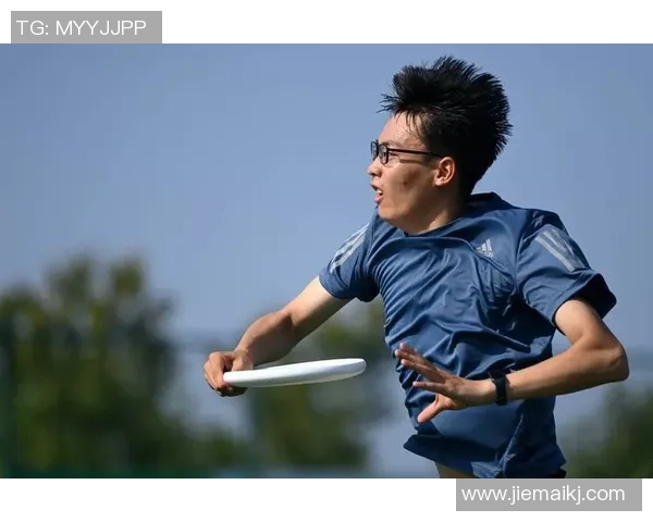 广州飞盘队与武汉飞盘队赛后战术分析与复盘总结