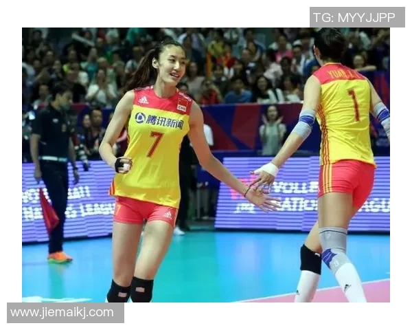 广州排球队实力强劲稳居最新排球TOP10榜首引发关注